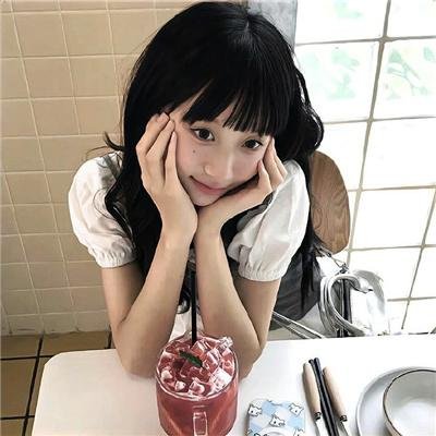 只在那里发光